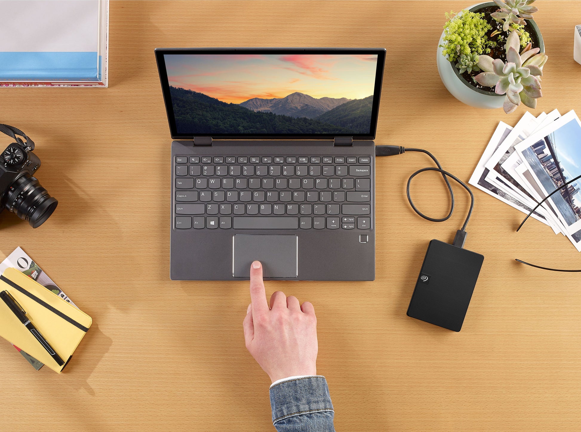 Expansion STKM4000400 4TB Portable Hard Drive, External, Black